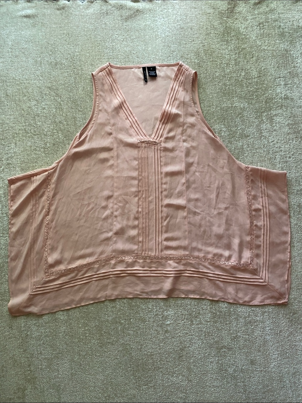 New Directions Light Pink V-Neck Lace Trim Sleeveless Blouse